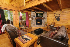 Spacious 2BR Hot Tub Pool Table FREE Attraction Tickets
